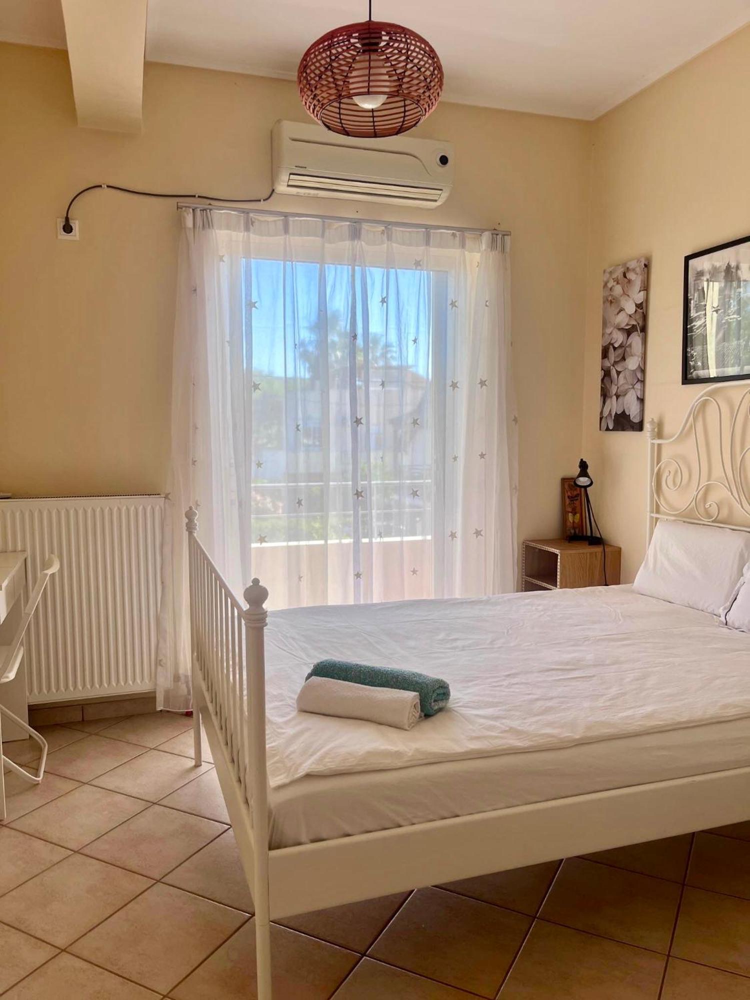 Chloe'S Sunrise Beach House Atenas Exterior foto